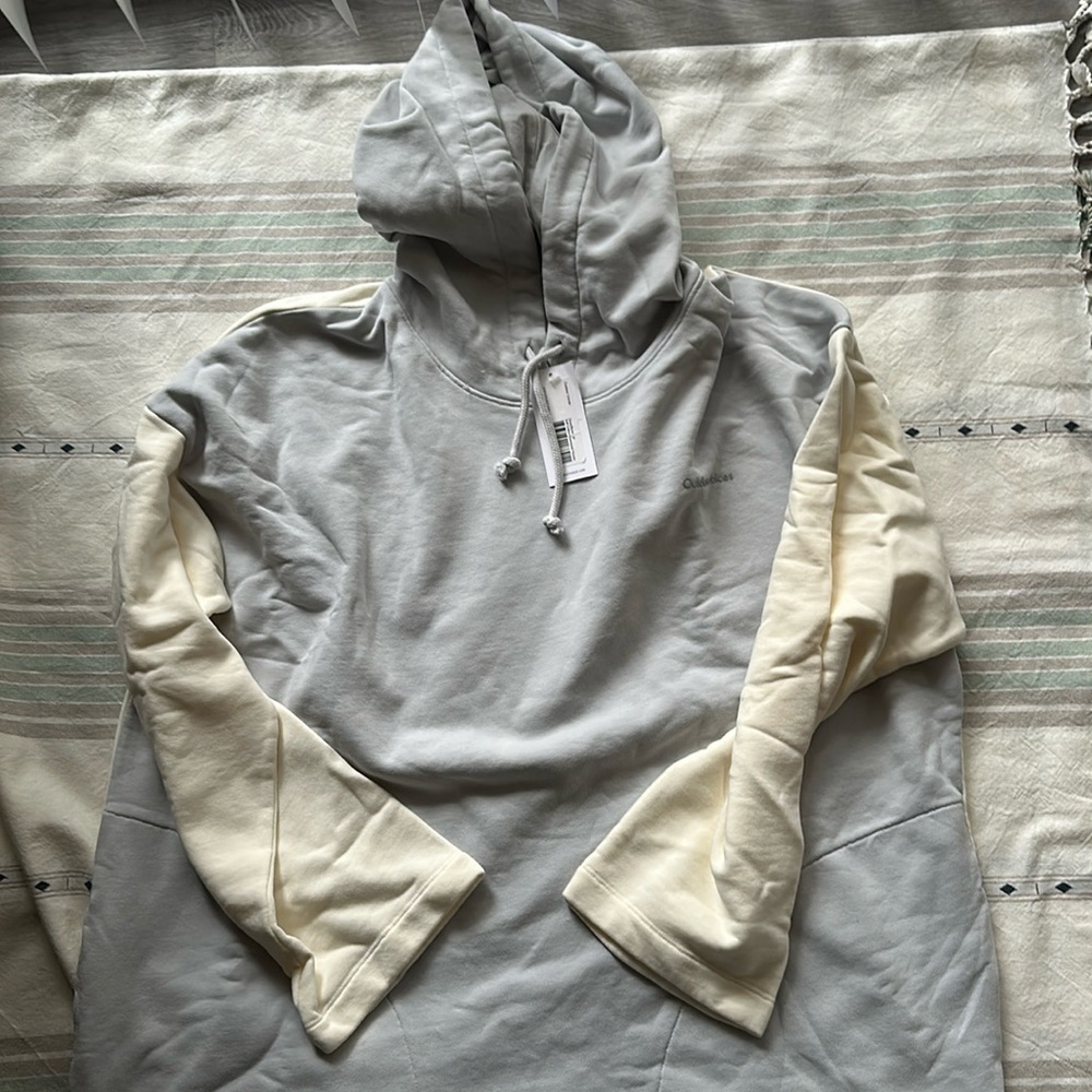 Outdoor Voices Hoddie